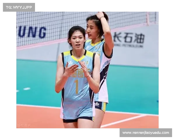 天津女排世俱杯勇夺银牌创中国三大球俱乐部历史最佳成绩